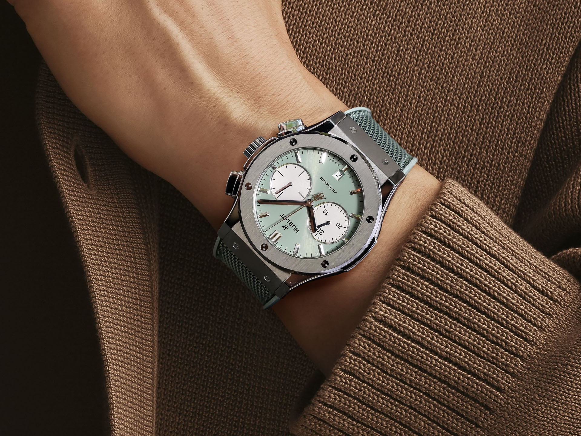 Hublot_經典融合系列鼠尾草綠鈦金計時碼錶NTD382000  (2)